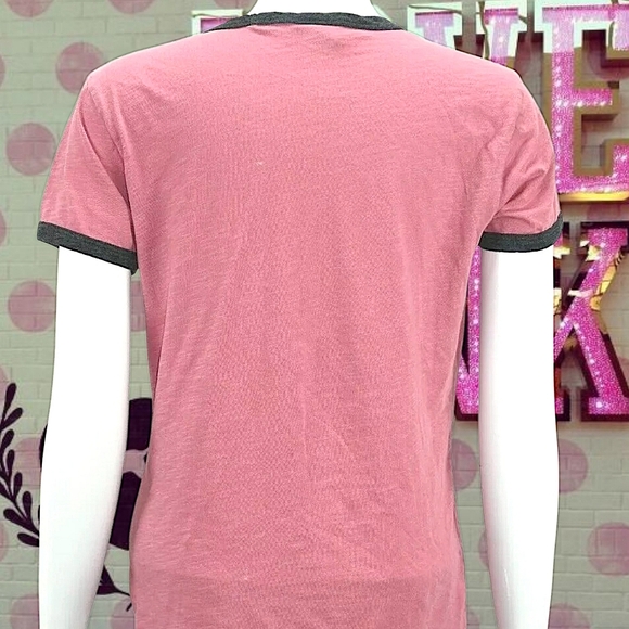 Victoria's Secret PINK Peach and Black Short Sleeve Tee Size XS - Picture 2 of 5